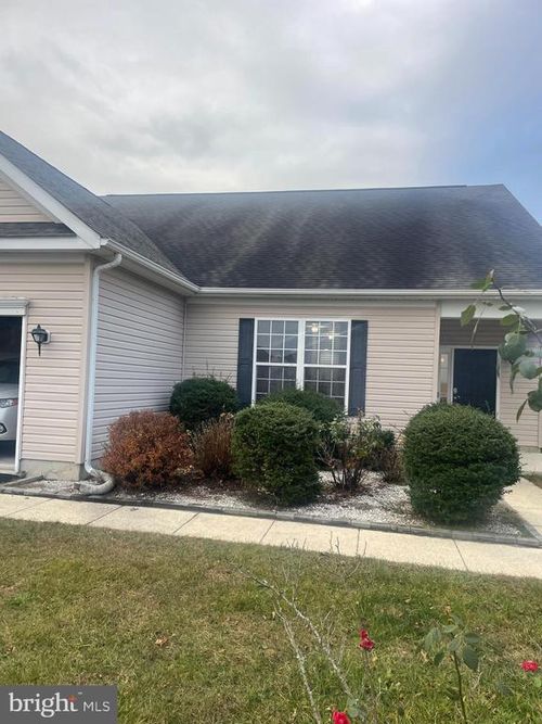 30480 Oak Ridge Dr, MILLSBORO, DE, 19966-2700 | Card Image