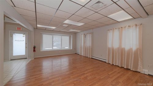 14 Bellemeade Ave, Smithtown, NY, 11787-1857 | Card Image