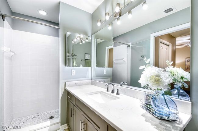 Primary Bath | Image 12