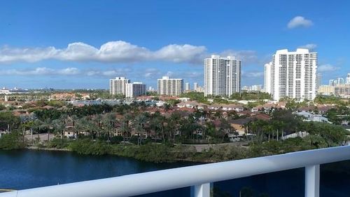 apt-1138-20505 E Country Club Dr, Aventura, FL, 33180-3039 | Card Image