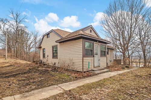 745 N Shore Drive, Benton Harbor, MI, 49022 | Card Image