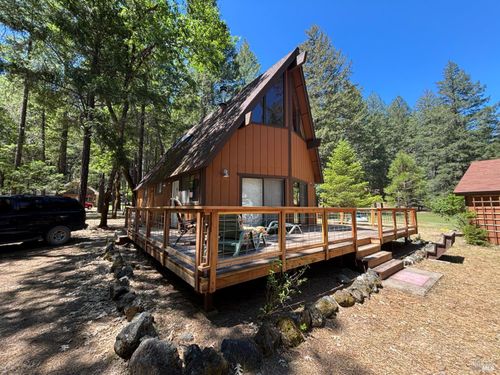 30518 Rodeo Rd, Potter Valley, CA, 95469-9594 | Card Image