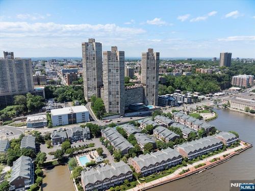 7002 Jfk Blvd E, Guttenberg, NJ, 07093 | Card Image