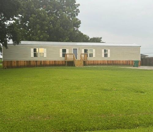 21345 Judge Becnel Ln, Vacherie, LA, 70090-4131 | Card Image