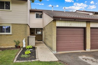 3 - 1190 Upper Ottawa St, Townhouse with 3 bedrooms, 2 bathrooms and 2 parking in Hamilton ON | Image 1