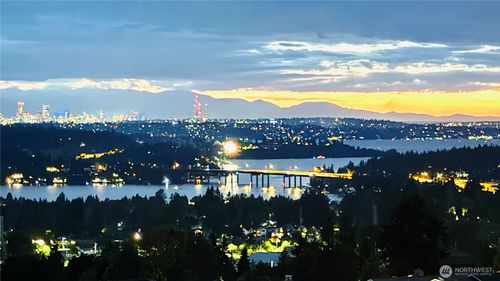 4551 135th Ave Se, Bellevue, WA, 98006-3003 | Card Image