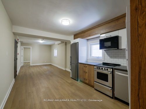 202-628 Danforth Ave, Toronto, ON, M4K1R3 | Card Image