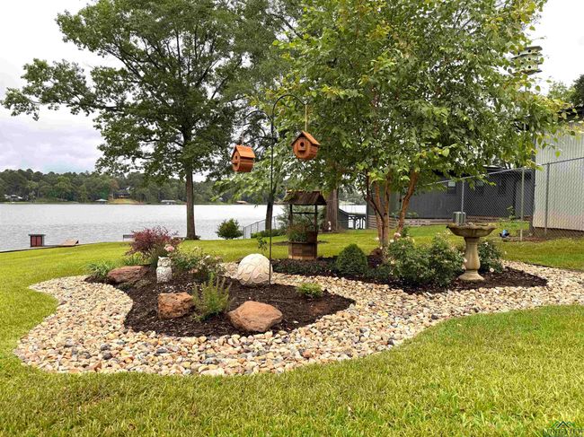 2012 W Lake Dr, House other with 3 bedrooms, 2 bathrooms and null parking in Gladewater TX | Image 11