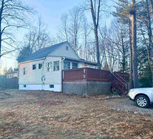 27 Park Ave, Northwood, NH, 03261-3738 | Card Image