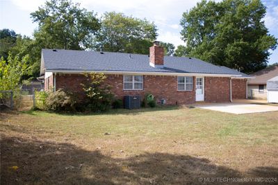 232 E 17th Street, House other with 3 bedrooms, 2 bathrooms and null parking in Claremore OK | Image 2