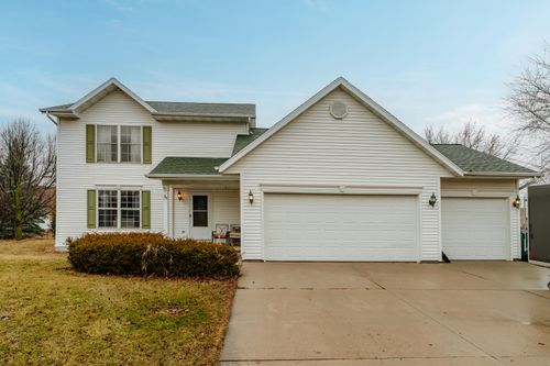 25 Pennycress Ct, Fond Du Lac, WI, 54935-1827 | Card Image