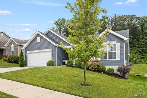 749 Winding Bluffs Dr, Fenton, MO, 63026-5564 | Card Image