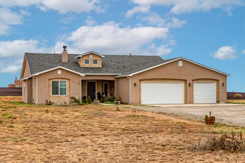 16 Northland Meadows Pl, Edgewood, NM, 87015-9120 | Card Image