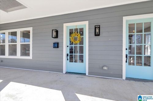 1020 Graymont Ave W, Birmingham, AL, 35204-3928 | Card Image