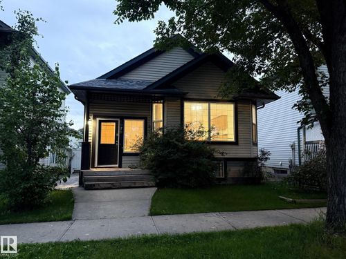 1978 Tomlinson Green Nw, Edmonton, AB, T6R2R6 | Card Image