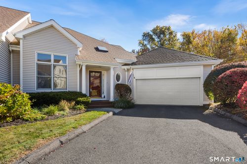 73-73 Summerfield Gdns, Shelton, CT, 06484-6307 | Card Image