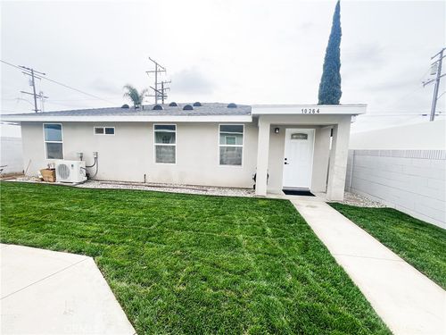 1026 1/2 Foster Rd, Bellflower, CA, 90706 | Card Image