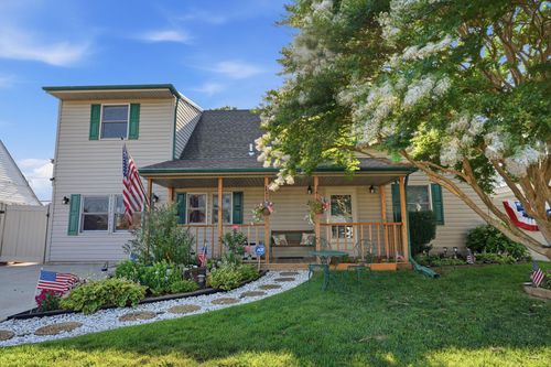 31 Narcissus Ln, LEVITTOWN, PA, 19054-3401 | Card Image