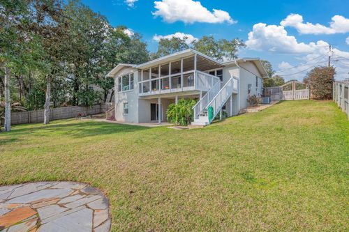 1674 19th St, Niceville, FL, 32578-3366 | Card Image