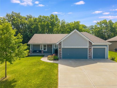 1309 Regency Dr, Kearney, MO, 64060-7341 | Card Image