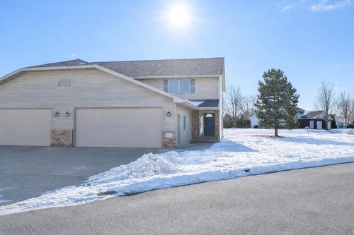 W3127 Glenbrooke Court, BUCHANAN, WI, 54915 | Card Image