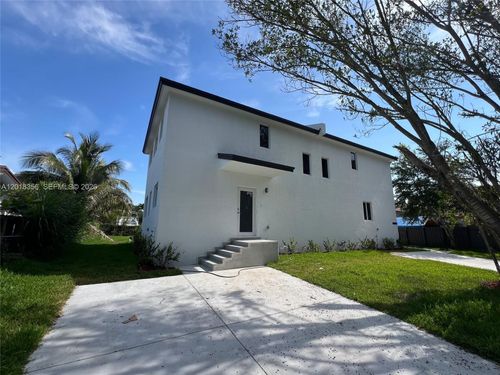 1755 Nw 107th St, Miami, FL, 33167-3906 | Card Image