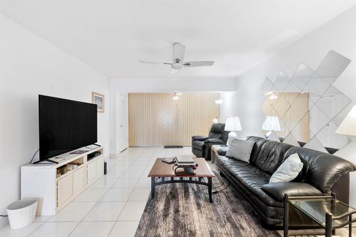 apt-103-1111 Lemon Tree Ter, Delray Beach, FL, 33445-6134 | Card Image