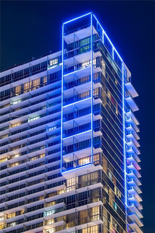 unit-4901-1100 Biscayne Blvd, Miami, FL, 33132-1752 | Card Image
