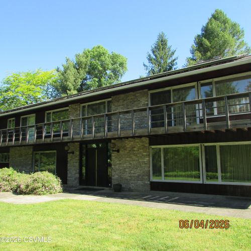 1652 Santa Ln, Sunbury, PA, 17801 | Card Image