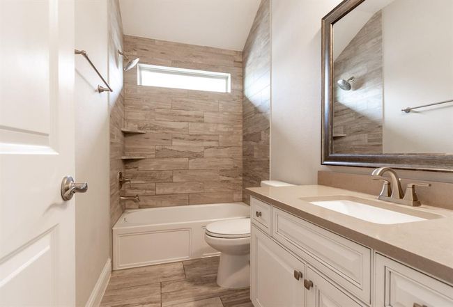 Bathroom 3 | Image 35