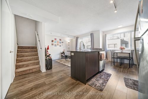 712-1131 Cooke Blvd, Burlington, ON, L7T0C3 | Card Image