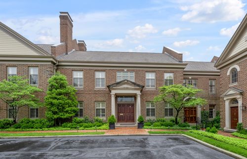 8-100 Idle Hour Dr, Lexington, KY, 40502-1171 | Card Image