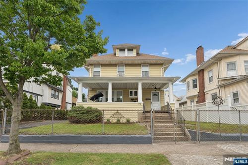 276 32nd Street, Paterson, NJ, 07504 | Card Image
