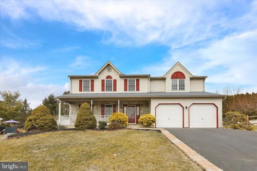 212 Pennsylvania Ave, READING, PA, 19606-9032 | Card Image