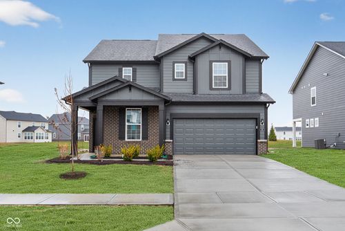 575 Corbin Way, Avon, IN, 46123-6894 | Card Image