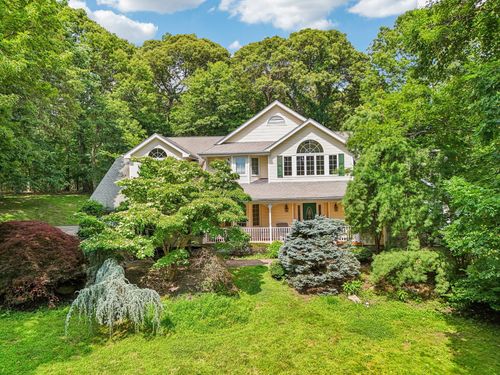 10 Bryan Meadow Path, Fort Salonga, NY, 11768-2603 | Card Image