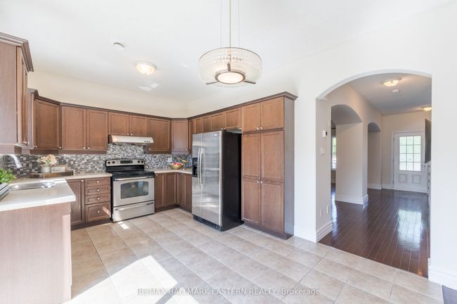 553 Carriage Lane, House other with 4 bedrooms, 3 bathrooms and 2 parking in Peterborough ON | Image 11