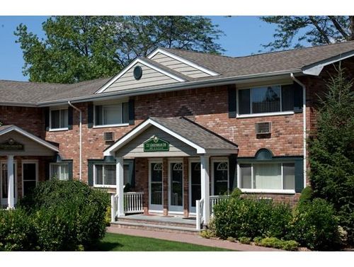 no01-20 Westgate Dr, Bohemia, NY, 11716-3928 | Card Image
