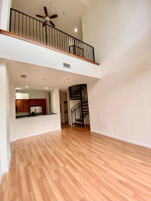 425-801 S Olive Ave, West Palm Beach, FL, 33401-6120 | Card Image