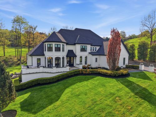 2001 Old Orchard Pl, Gibsonia, PA, 15044-6073 | Card Image