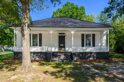 412 W Walnut St, Tarboro, NC, 27886-2952 | Card Image