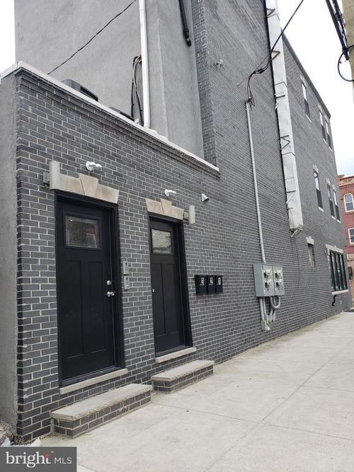 3-2001 S 17th St, PHILADELPHIA, PA, 19145-3013 | Card Image