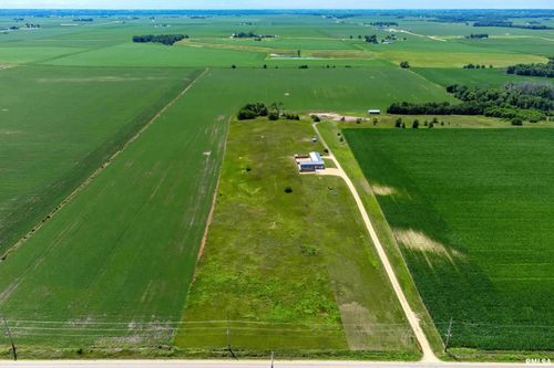 1811 245th St, Calamus, IA, 52729-9002 | Card Image