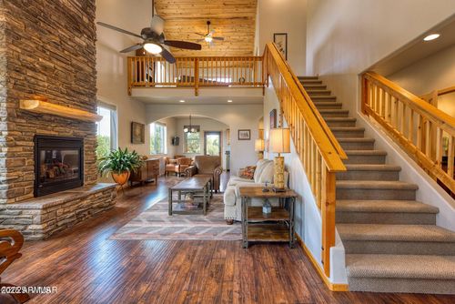 2220 Rock Garden Ln, Show Low, AZ, 85901-7681 | Card Image