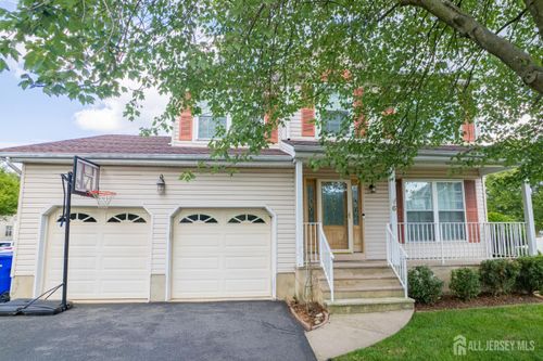 6 Amherst Ct, North Brunswick, NJ, 08902-4559 | Card Image