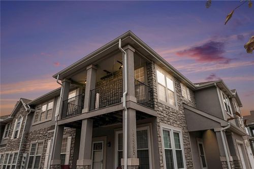 15967 Crestview Dr, Olathe, KS, 66062-7500 | Card Image