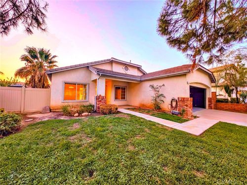 7336 Harding Ct, Highland, CA, 92346-5374 | Card Image