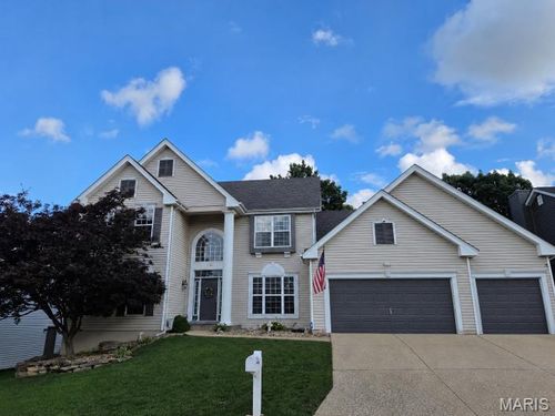 5090 Romaine Spring Dr, Fenton, MO, 63026-5868 | Card Image
