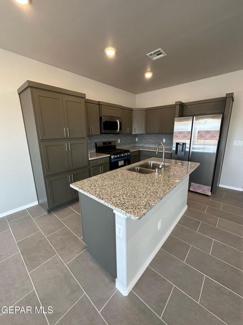 5704 Adamsville Avenue, El Paso, TX, 79934 | Card Image