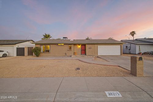 3821 E Wethersfield Rd, Phoenix, AZ, 85032-7348 | Card Image